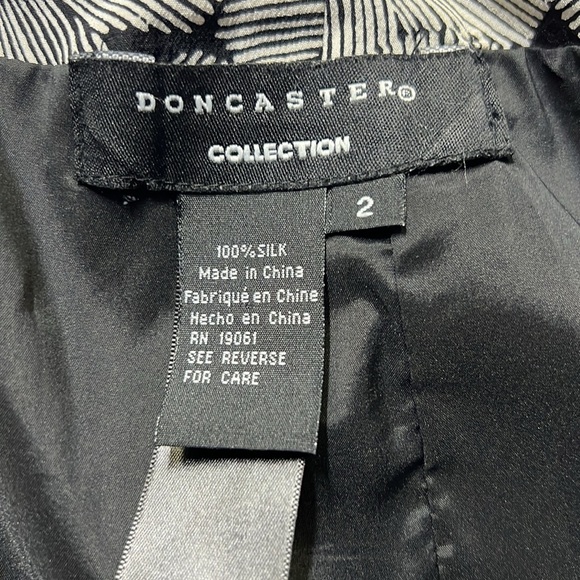 Doncaster Silk Floral Black and White Skirt - Picture 4 of 5